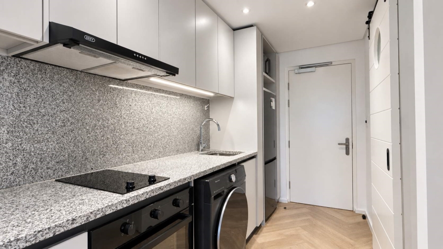 1 Bedroom Property for Sale in Foreshore Western Cape